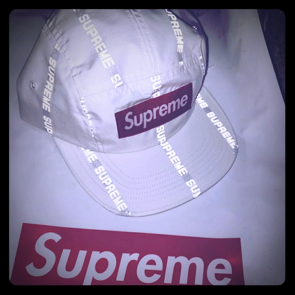 Supreme reflective box logo camp cap